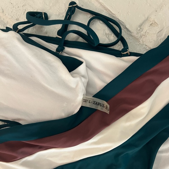 striped high waisted bikini set with removable straps - Picture 6 of 6